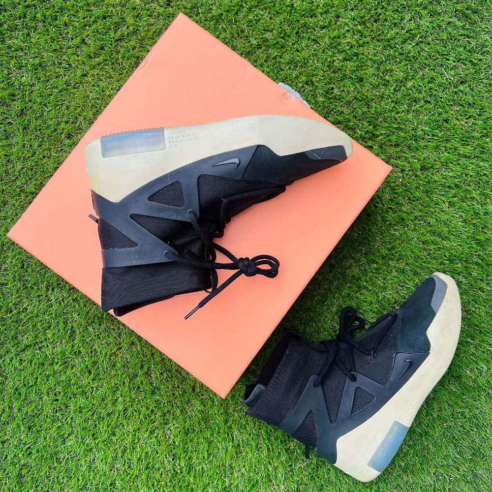 NIKE FEAR OF GOD 1